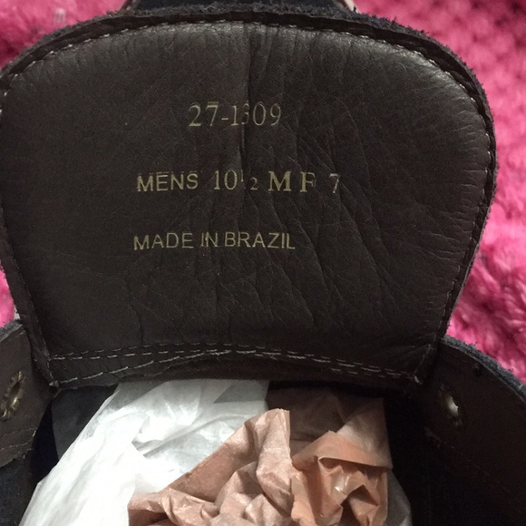 Shoes - Picture 5 of 6